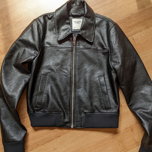 BNWT A&F Black Faux Leather Jacket - Picture 3 of 7